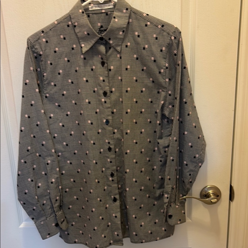 Classic Button-Down Shirt in Black and Pink